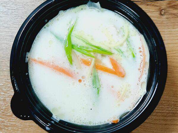 Tomi - Суп-лапша сливочная