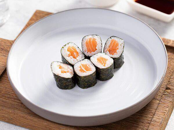 Rusalka - Ролл с лососем