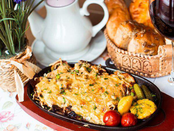 Кафе Маруся - Свинка в сковородочке