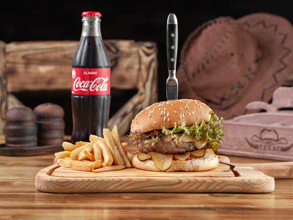 Техас паб - Бургер Биф Вкуснее с Кока-колой