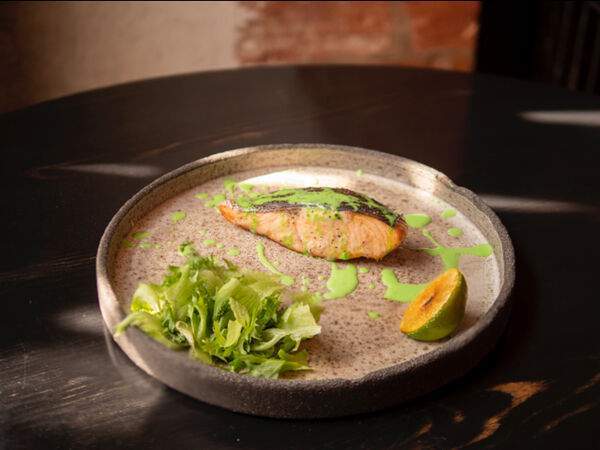 I'm Thankful for Today - Стейк из семги со свежим шпинатом и сливочным соусом из зелёного матча чая