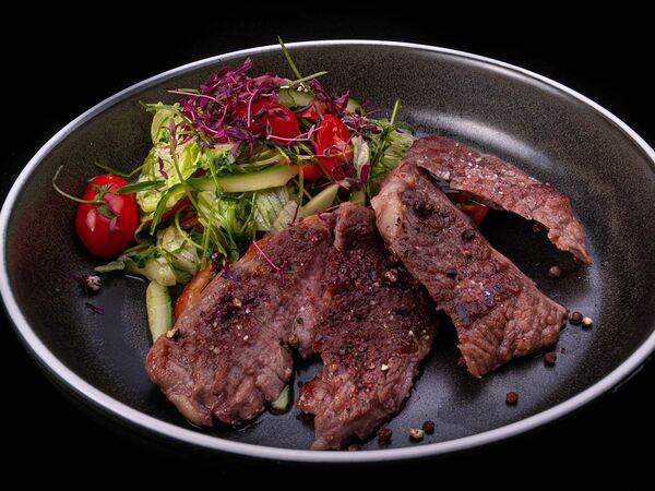 Киото - Стейк салат из говядины