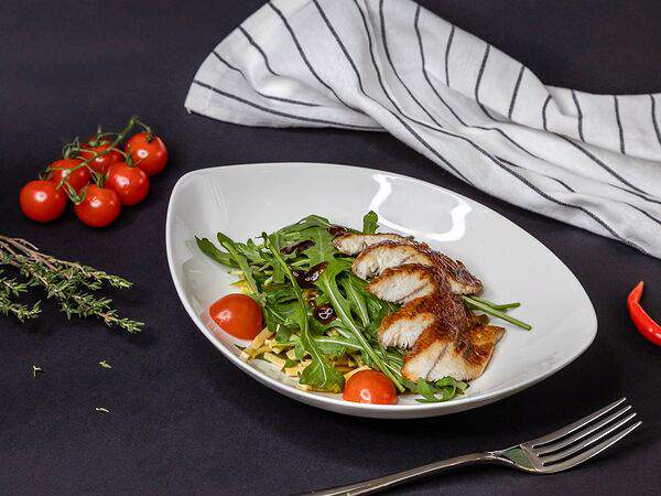 Саратовский - Салат с руколой и угрем