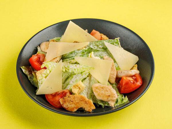 Red Burger Bar - Салат Цезарь с курицей