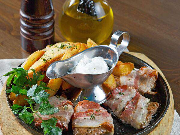 Таверна Старый Томас - Медальоны из свинины Айдахо