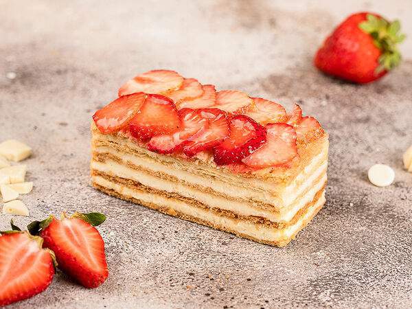 Шоколадница - Десерт Наполеон с клубникой