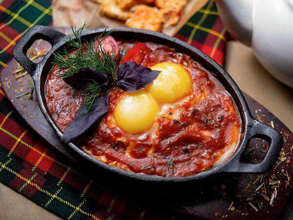 Meal me - Яичница в томатном соусе