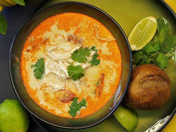 Yellow Cafe - Том Ям с курицей