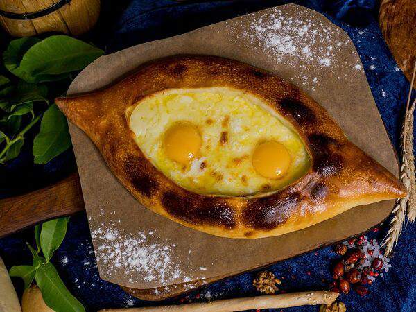 На дровах - Хачапури по-аджарски