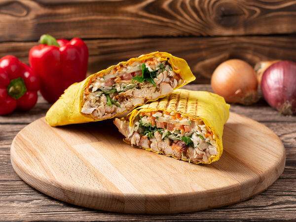 Та самая шаурма на Средном Григорян Артак - Шаурма Стандартная с курицей в сырном лаваше