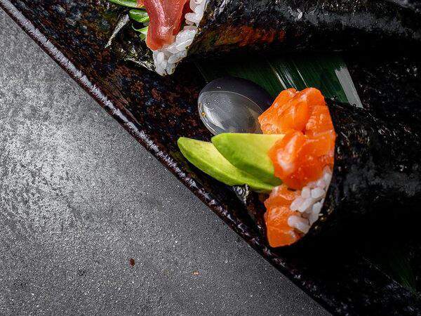 Фиши - Темаки Лосось, авокадо
