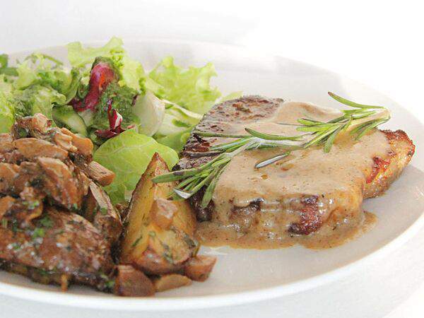 Milk - Стейк из свинины на гриле