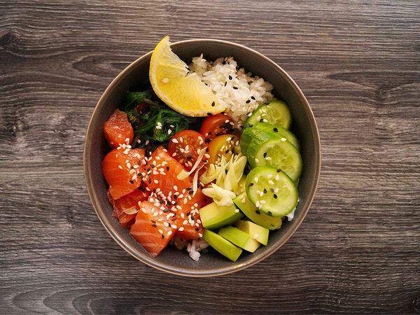 Mango - Поке с лососем