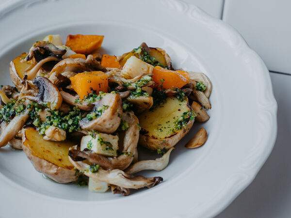 Баратынский - Жареные грибы, печёный картофель, сельдерей, тыква