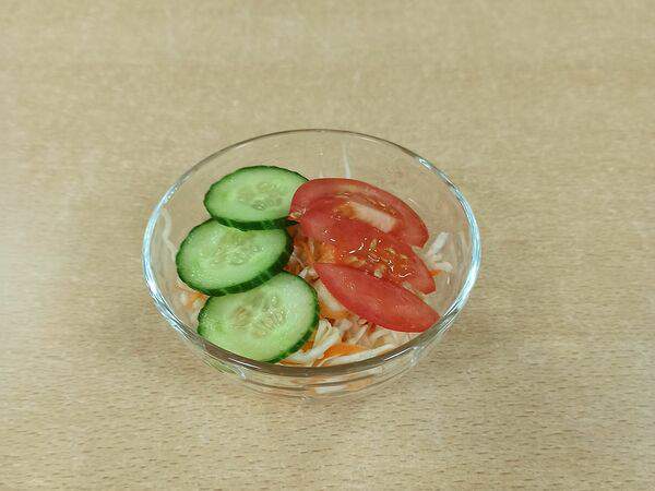 Обеды на Баррикадной - Салат из свежих овощей