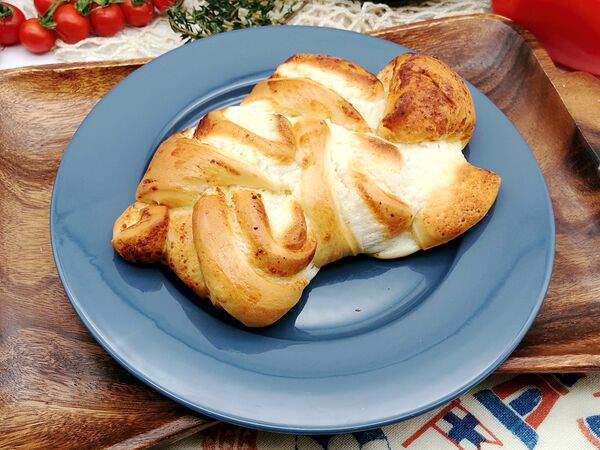 Кафе-пекарня Susser - Рулет с творогом