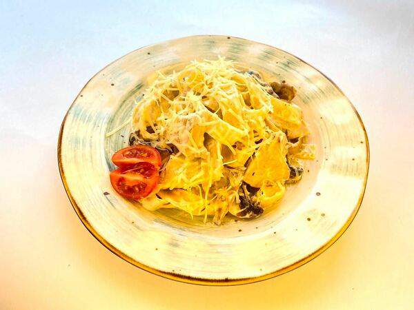 Еда как дома - Феттуччине с курицей и грибами