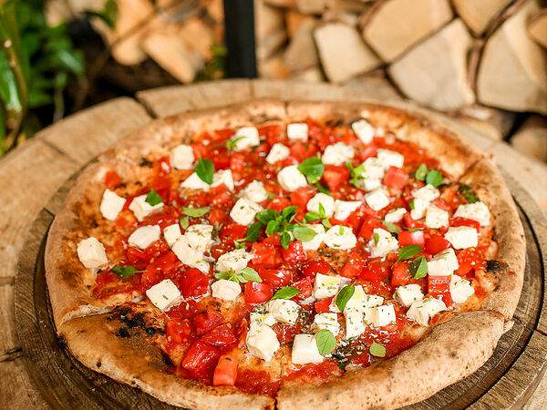 Сыроварня - С Моцареллой и базиликом