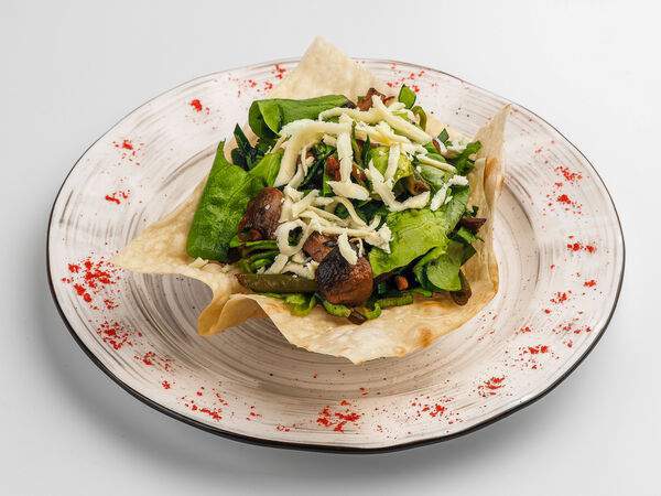 ChaCha - Салат теплый с телятиной