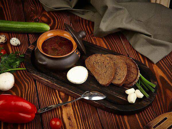 Вершина - Борщ с курицей и сметаной