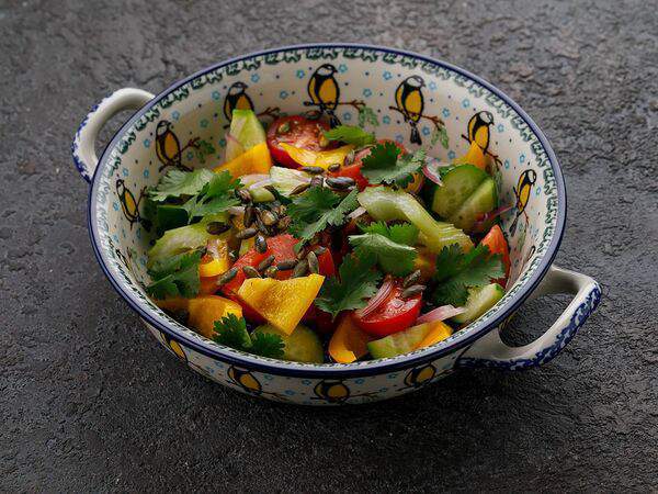 Ресторан Каре - Салат из свежих овощей