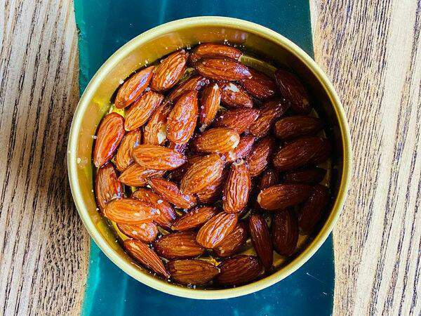 Джон Грильвуд - Миндаль жареный