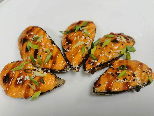 Дрова - Мидии с соусом спайси