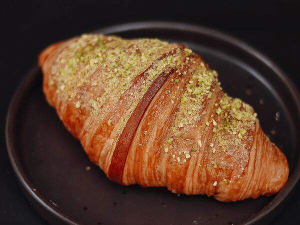 Garderob - Круассан фисташка