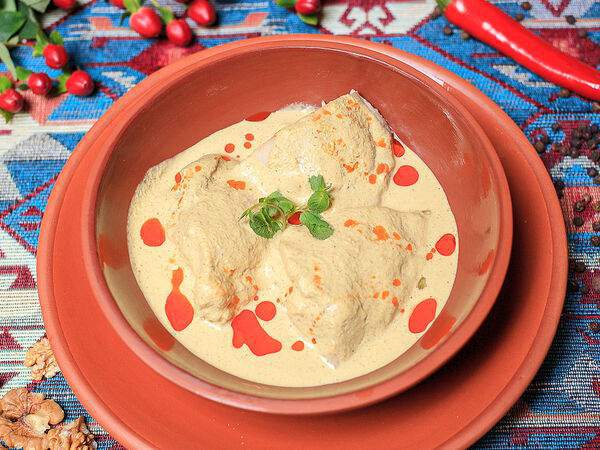 Megobari - Сациви