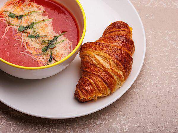 Завтрак - Томатный с пармезаном и круассаном