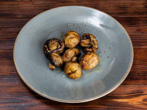 Трактир Колесо - Шампиньоны с чесночным маслом