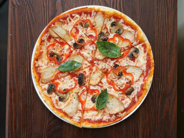 Gold Grot - Пицца Поло Фунги