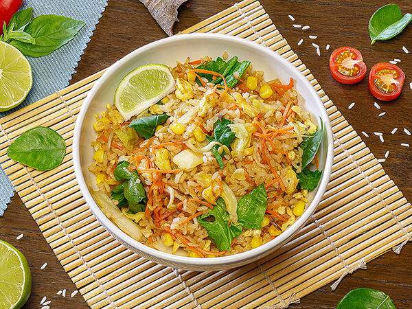 Kung Pho - Жареный рис с овощами