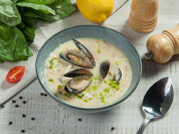 Перчини - Клэм-чаудер с морепродуктами