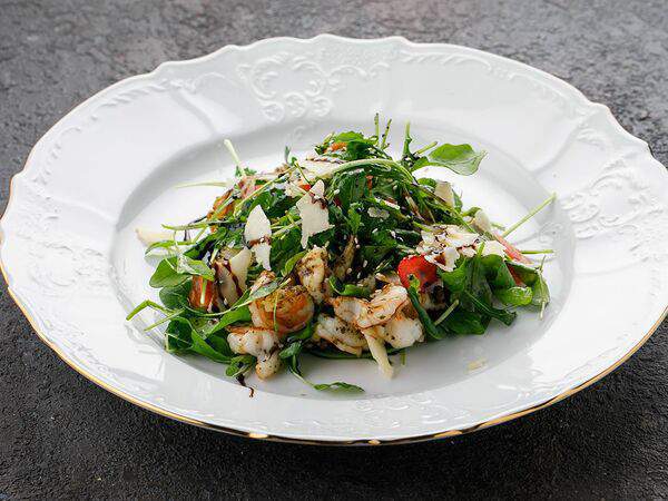 Ресторан Каре - Руккола с тигровыми креветками
