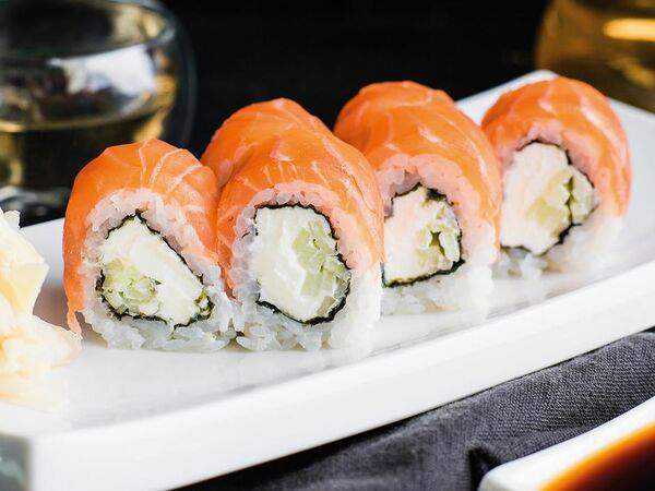 Маймун - Ролл Филадельфия c лососем