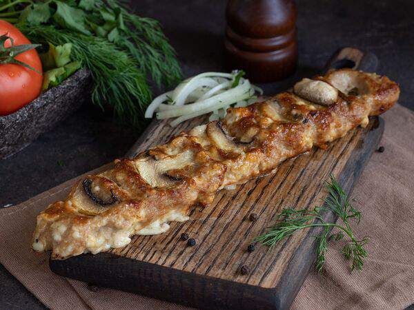 Шашлыки пекарня - Люля-кебаб из курицы с сыром и грибами