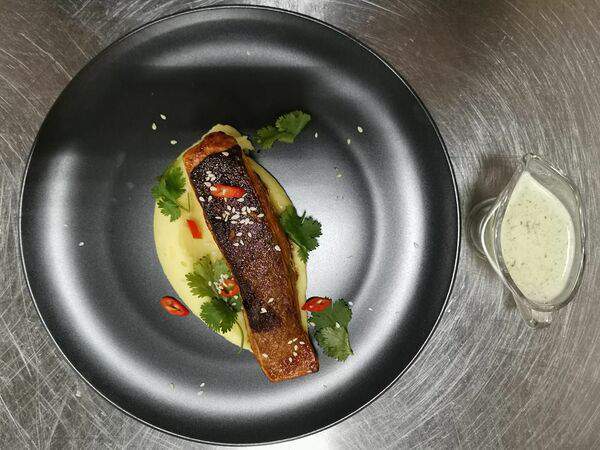 Догоновъ городской трактир - Лосось с соусом терияки