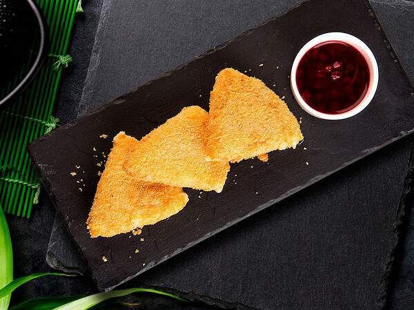 Евразия-Экспресс - Жареный сыр с брусничным соусом