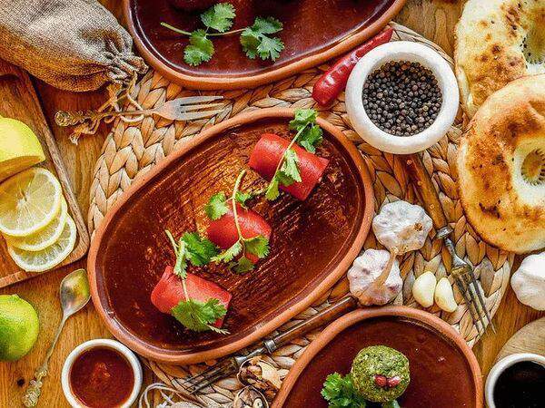 Чучвара, мангал и печи - Рулетики из сладкого перца с мягким сыром