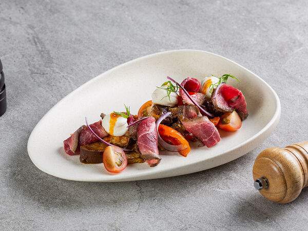 Alibi - Салат Мангал с ростбифом