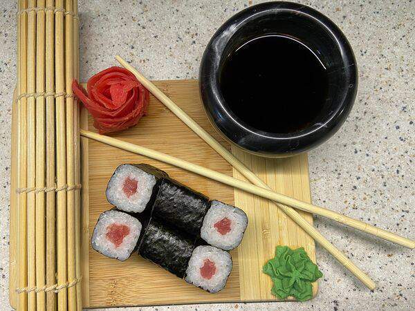 Скушай Суши - Ролл Тека маки