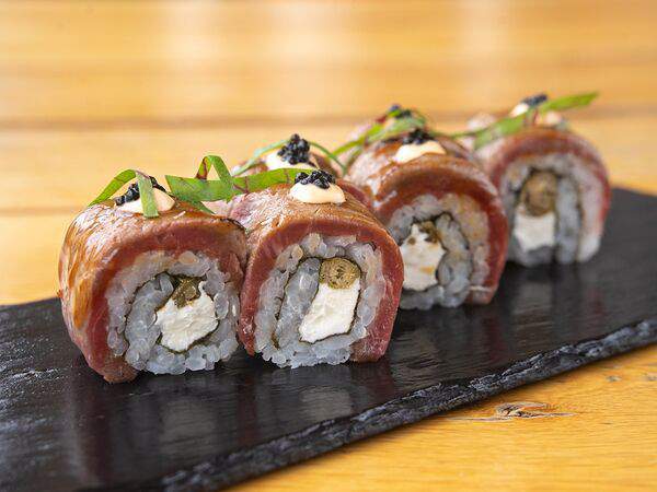 Огонёк - Ролл гюуницу из мраморной говядины