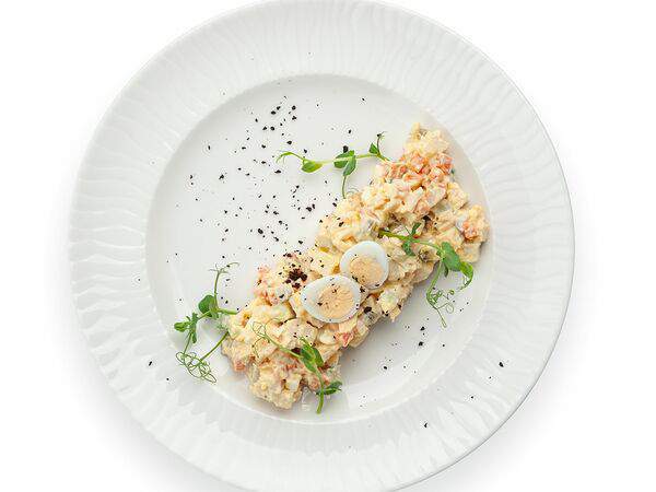 Da - Салат Оливье с копченым цыплёнком