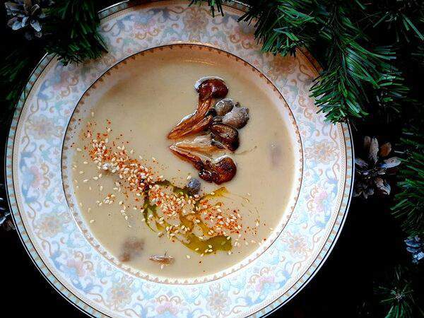 GM cafe - Суп-пюре вешенки/пармезан