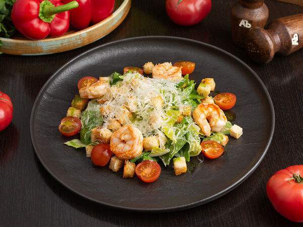 Абсолютъ - Салат Цезарь с тигровыми креветками