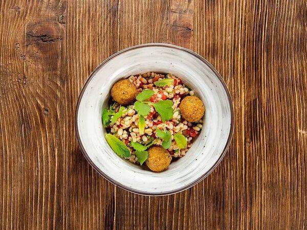 Пхали & хинкали маяк - Табуле с фалафелем