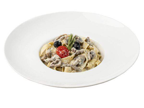 Жемчужина - Паста с говядиной в сливочном соусе