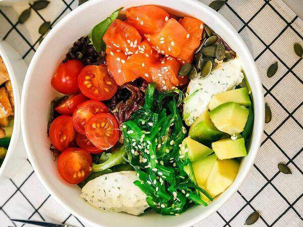 BB Cafe - Салат с лососем