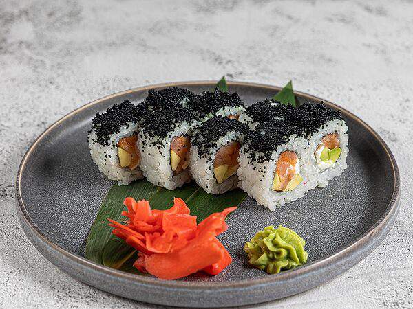 Yoshi Sushi & Mulino Pizza - Белуга ролл